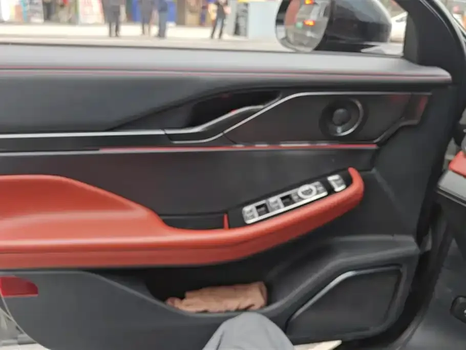 Lincoln Z 2023 из CN, фото 3