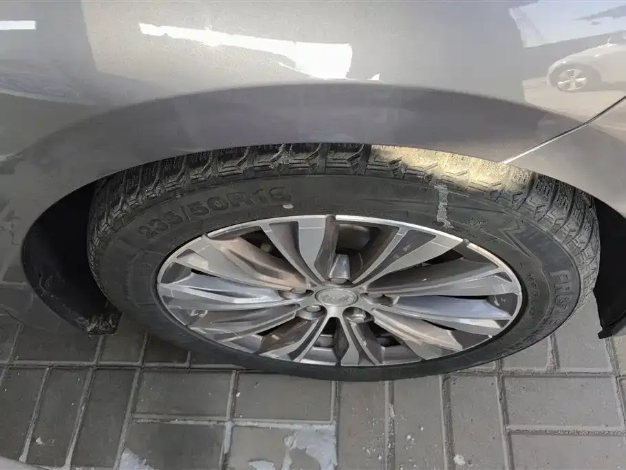 Hongqi E-QM5 2022 из CN, фото 6