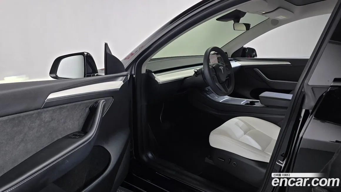 Tesla Model Y 2024 из KR, фото 10
