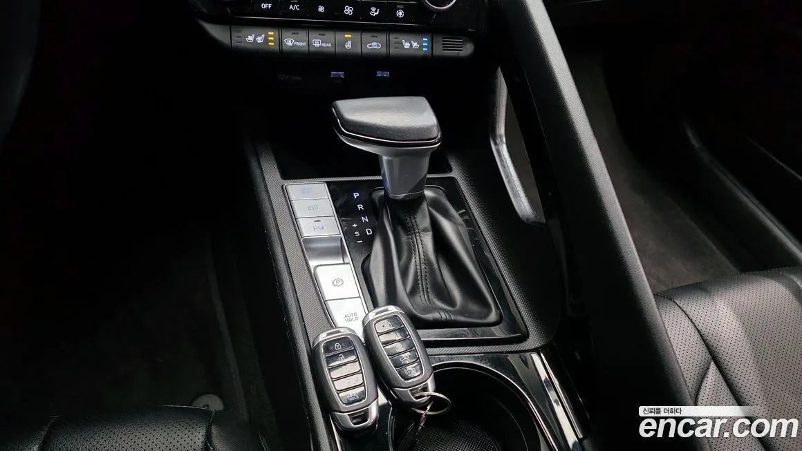 Hyundai AVANTE 2022 из KR, фото 2