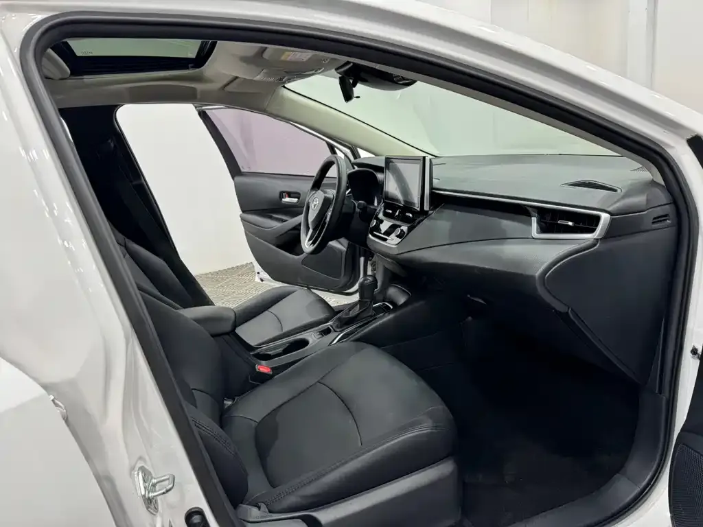 Toyota Corolla 2022 из CN, фото 2