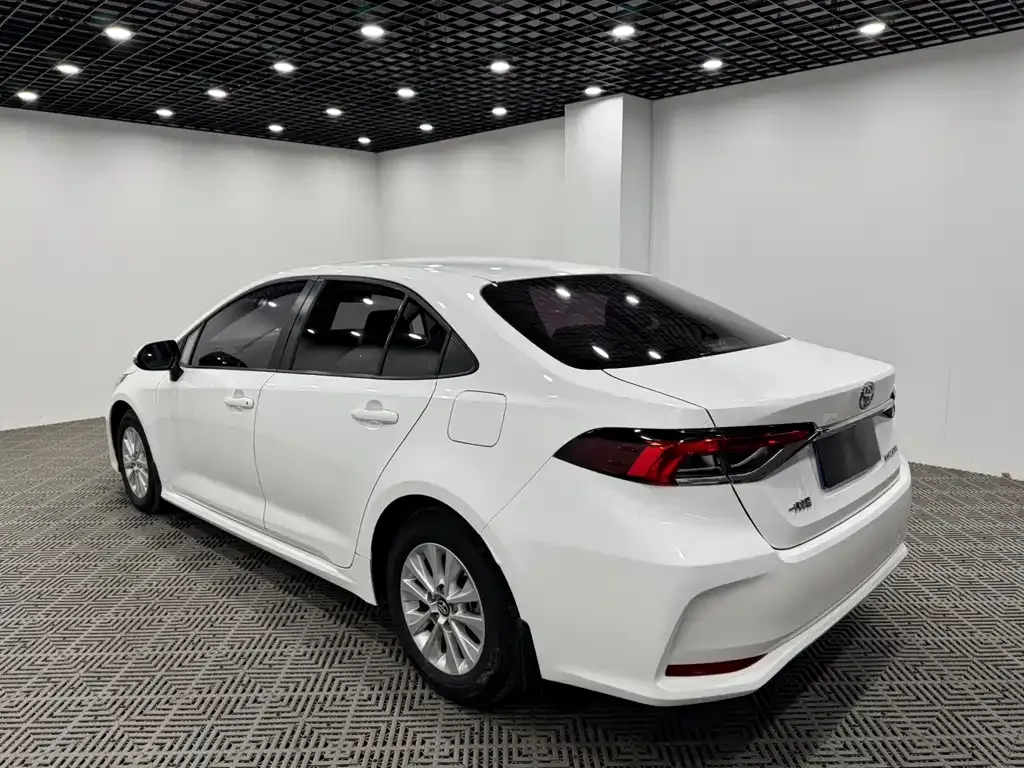 Toyota Corolla 2022 из CN, фото 7