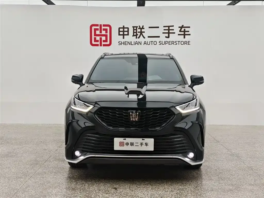 Toyota Crown Kluger 2024 из CN, фото 7