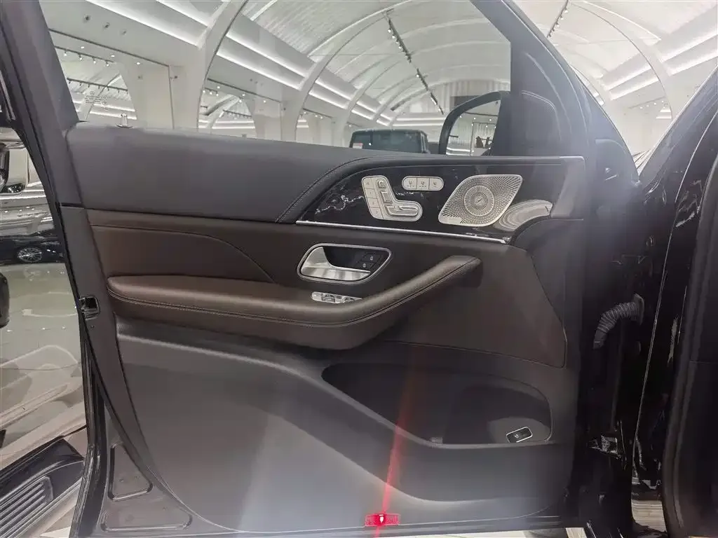 Mercedes-Benz GLS 2024 из CN, фото 5