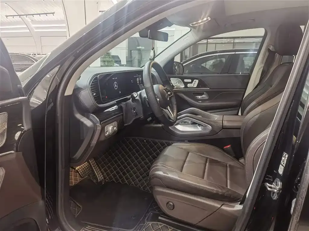 Mercedes-Benz GLS 2024 из CN, фото 7