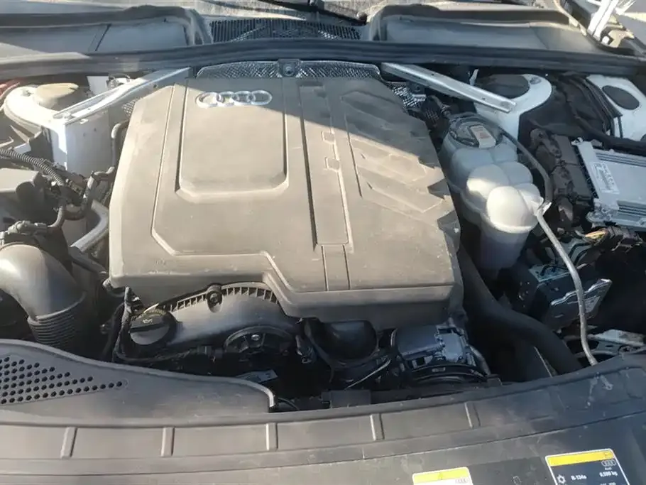 Audi A4L 2024 из CN, фото 2