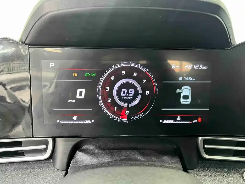 Hyundai Elantra 2023 из CN, фото 8