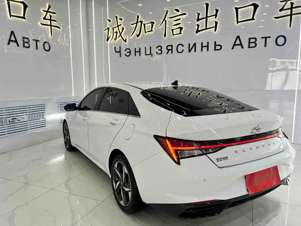 Hyundai Elantra 2023 из CN, фото 7