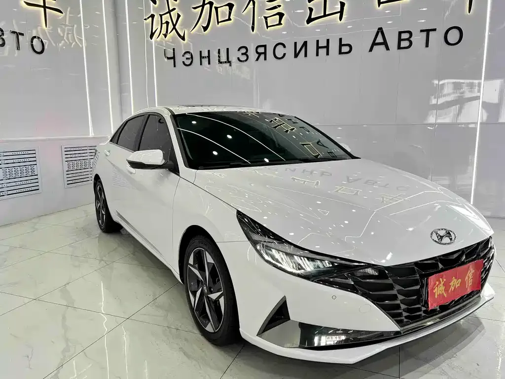 Hyundai Elantra 2023 из CN, фото 5