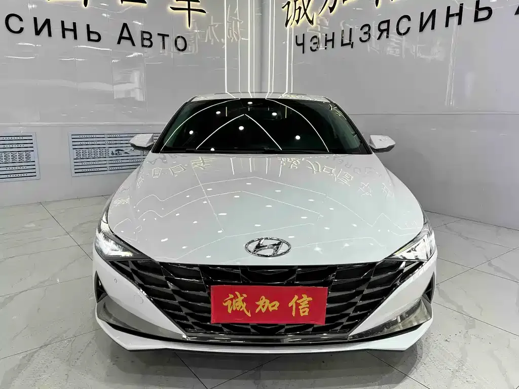 Hyundai Elantra 2023 из CN, фото 4