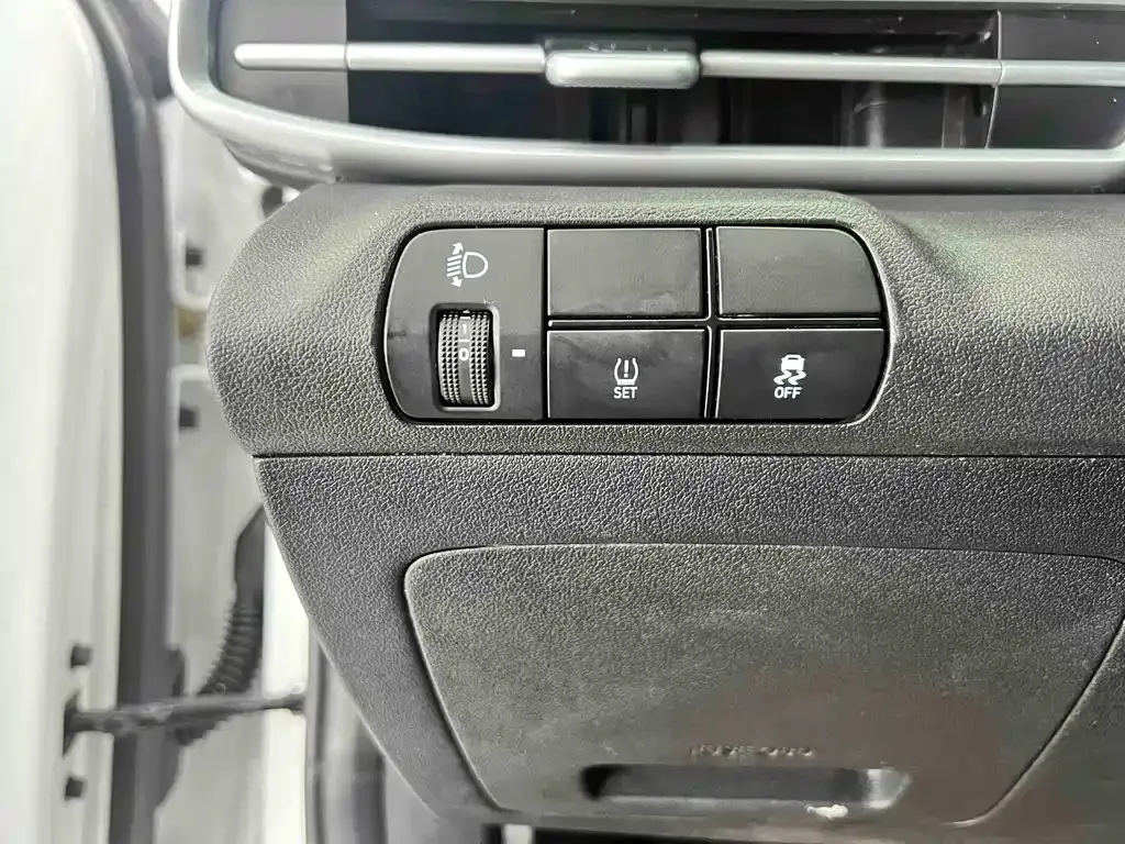 Hyundai Elantra 2023 из CN, фото 9
