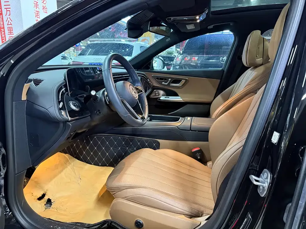 Mercedes-Benz E-Class 2024 из CN, фото 2