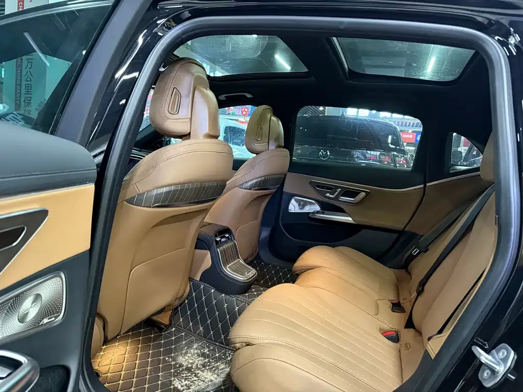Mercedes-Benz E-Class 2024 из CN, фото 3