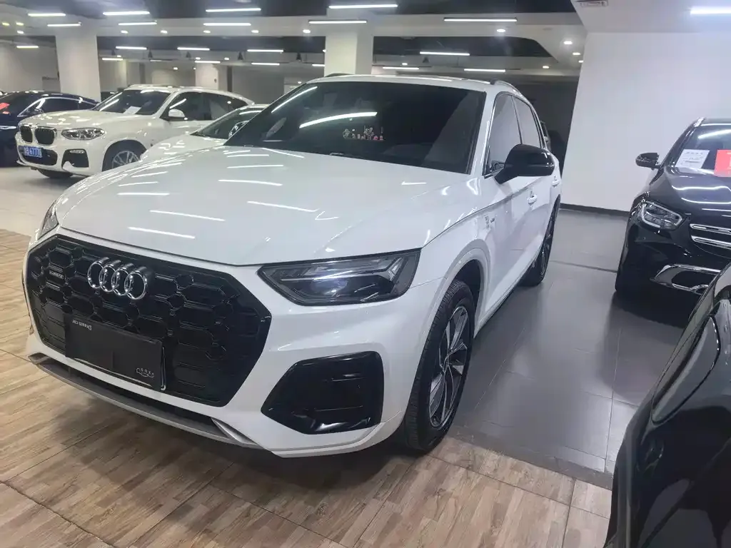 Audi Q5L 2024 из CN, фото 1