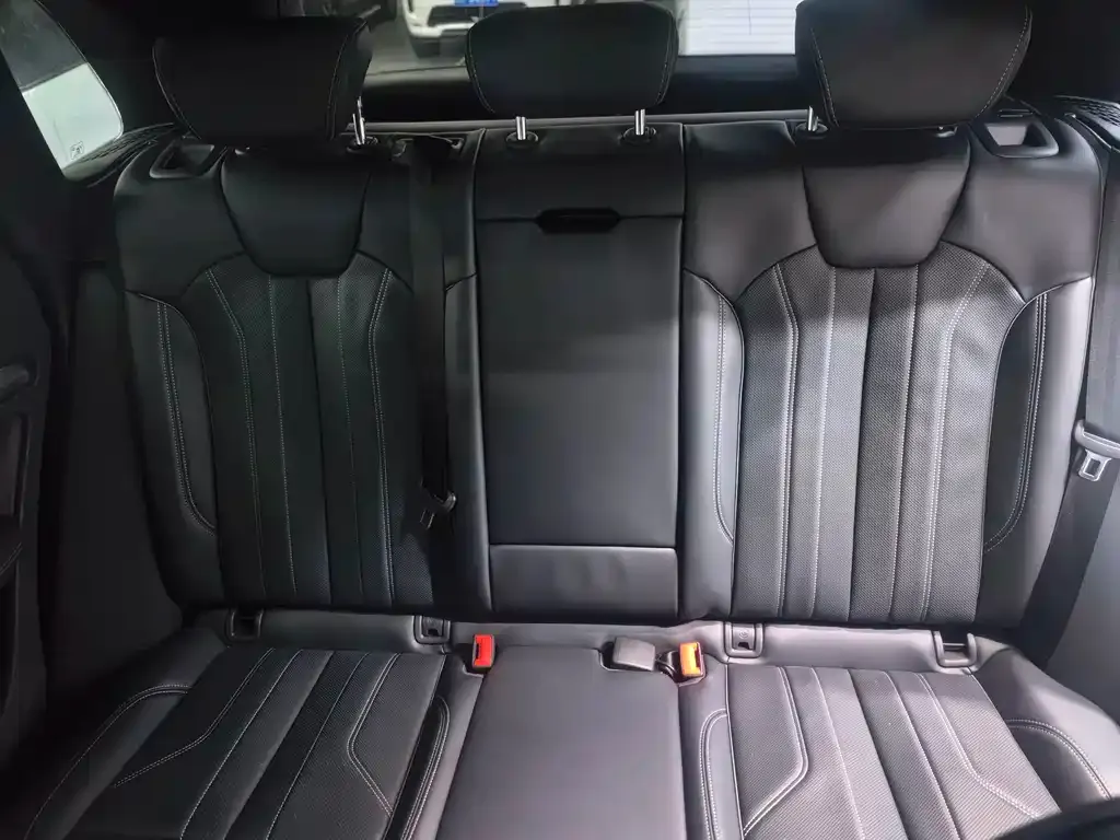Audi Q5L 2024 из CN, фото 8