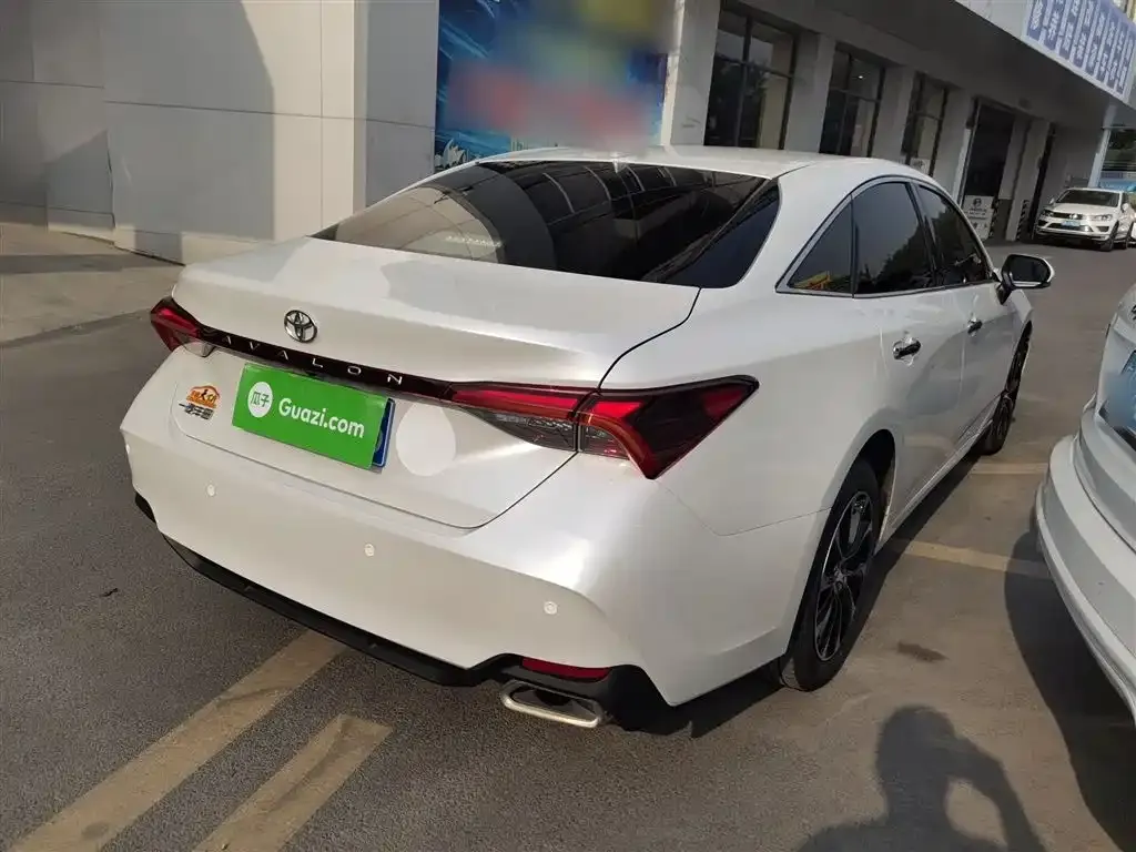 Toyota Avalon 2023 из CN, фото 10
