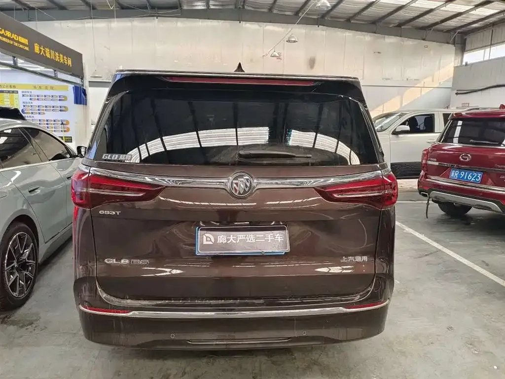 Buick GL8 2021 из CN, фото 3
