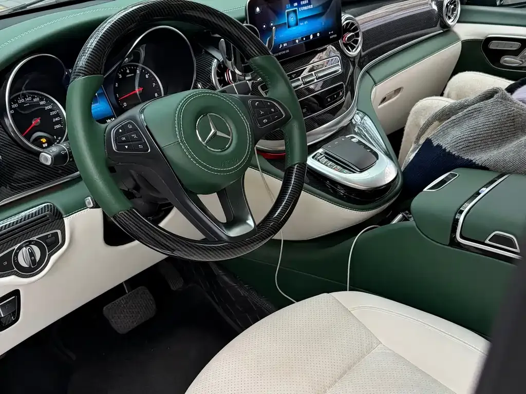 Mercedes-Benz V-Class 2022 из CN, фото 2