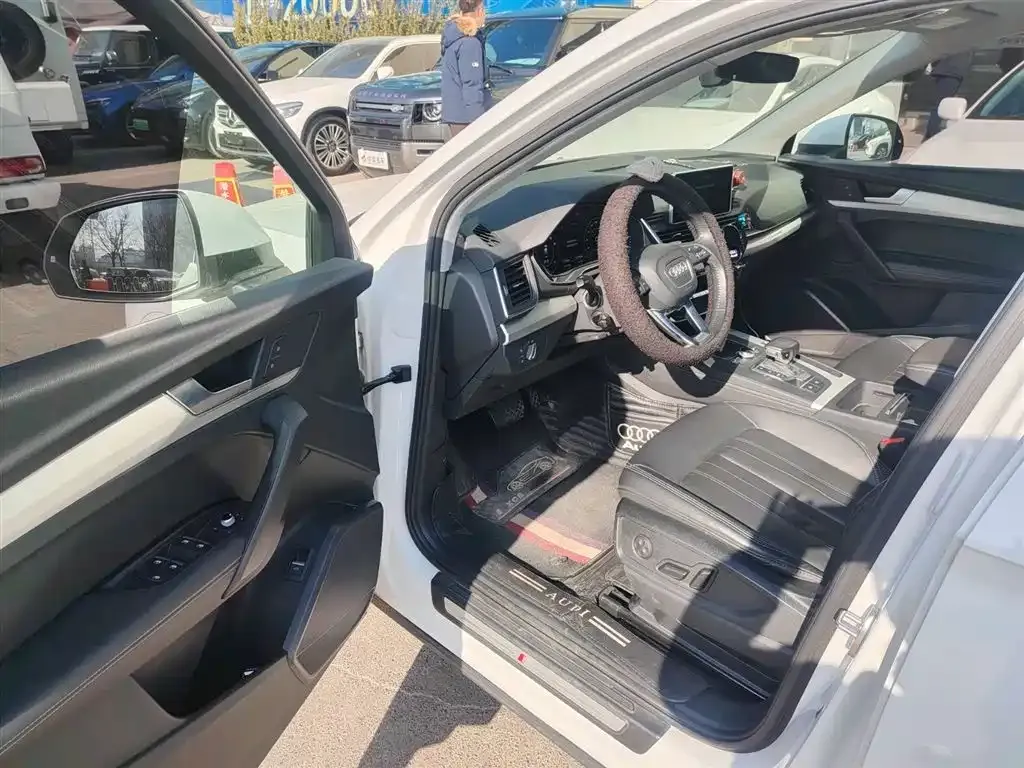 Audi Q5L 2021 из CN, фото 9