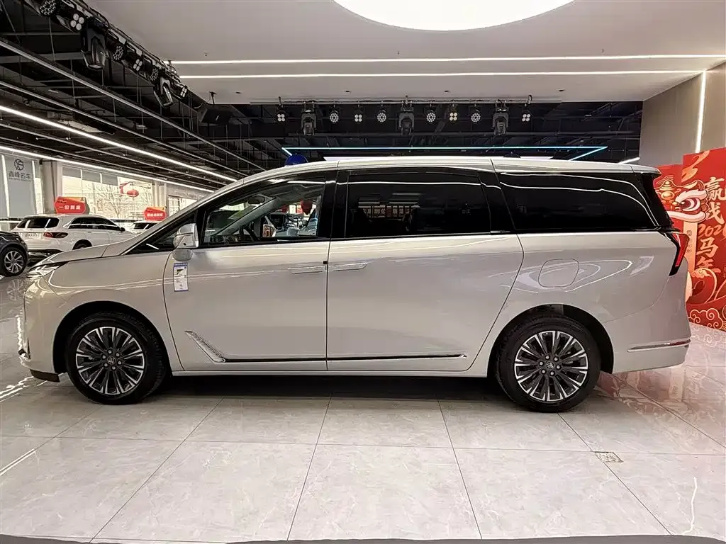 Buick GL8 2026 из CN, фото 4