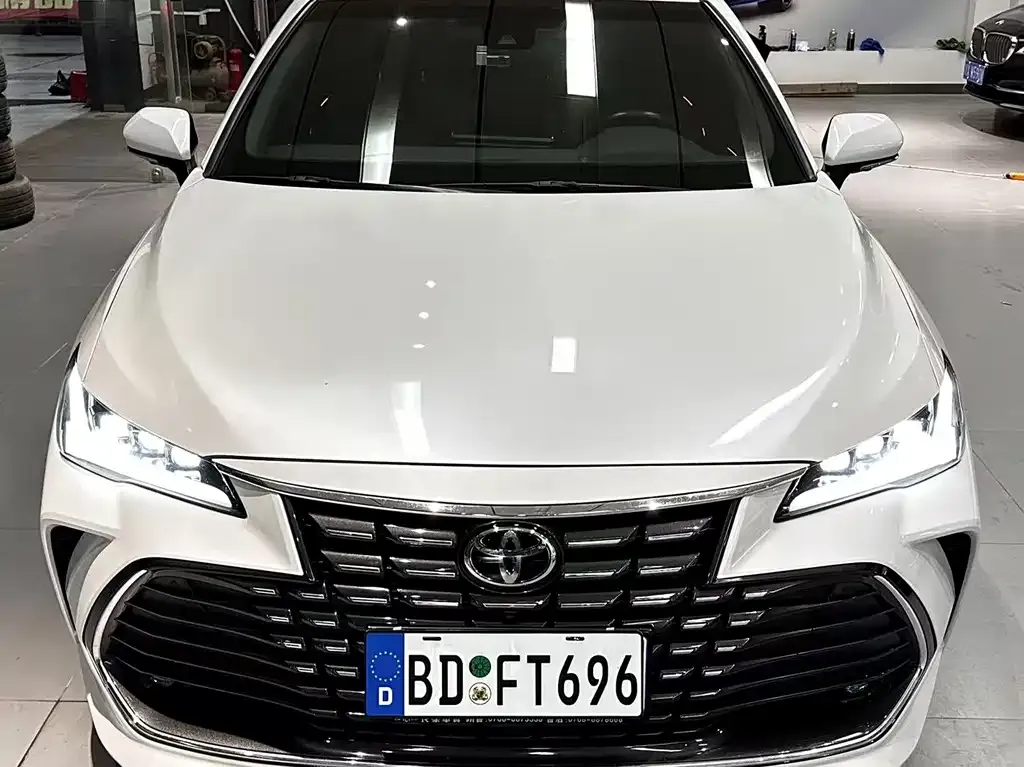 Toyota Avalon 2023 из CN, фото 5