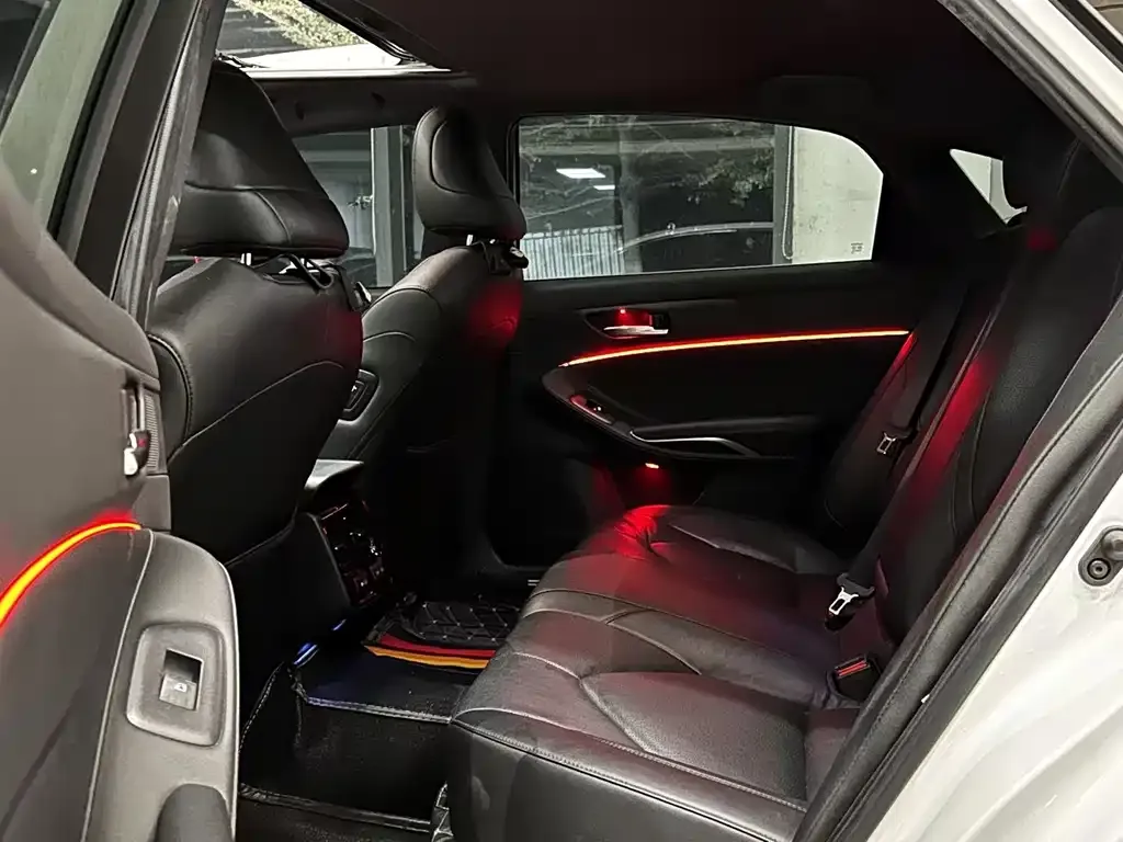 Toyota Avalon 2023 из CN, фото 4