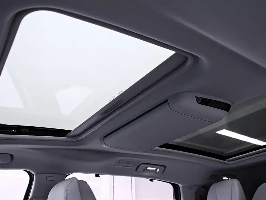 Buick GL8 2025 из CN, фото 6