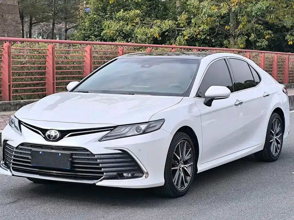 Toyota Camry 2021 из CN, фото 4