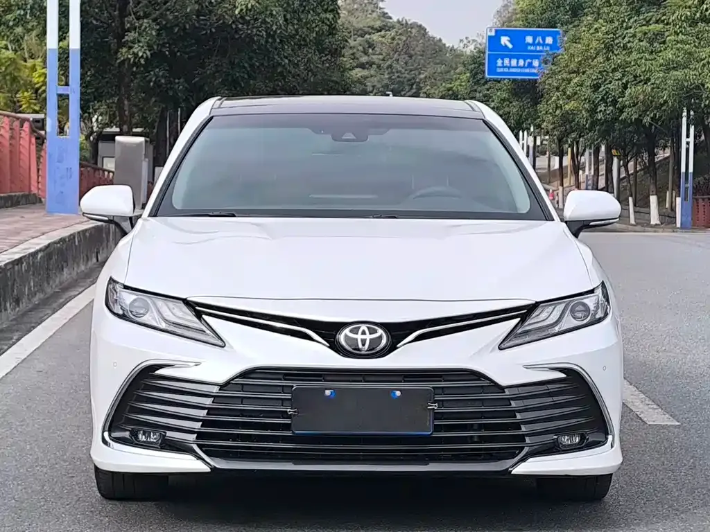 Toyota Camry 2021 из CN, фото 8
