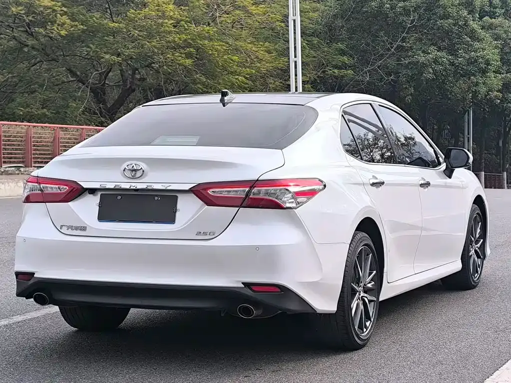 Toyota Camry 2021 из CN, фото 6