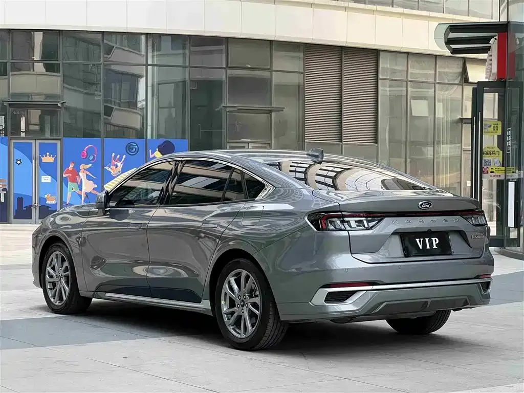 Ford Mondeo 2023 из CN, фото 3