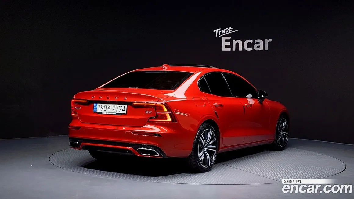 Volvo S60 2022 из KR, фото 2