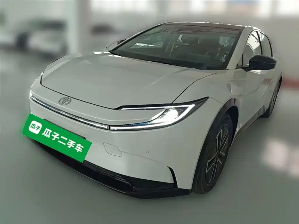 Toyota bZ5 2025 из CN, фото 2
