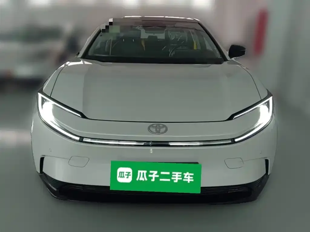 Toyota bZ5 2025 из CN, фото 3