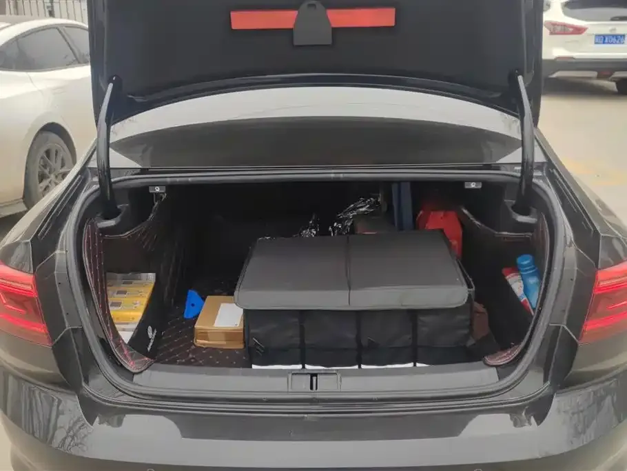 Volkswagen Magotan 2022 из CN, фото 2