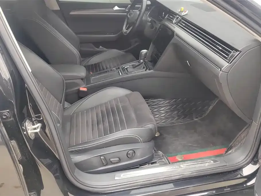 Volkswagen Magotan 2022 из CN, фото 8