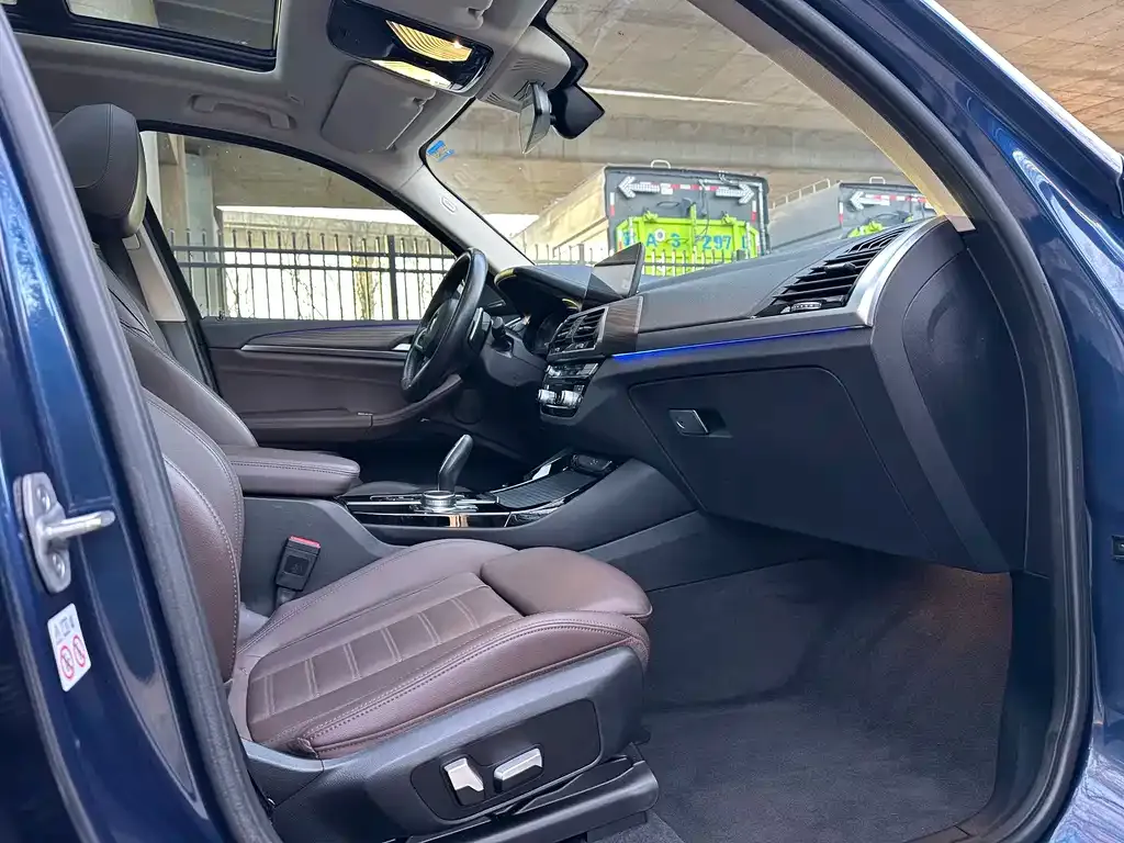 BMW X3 2021 из CN, фото 9