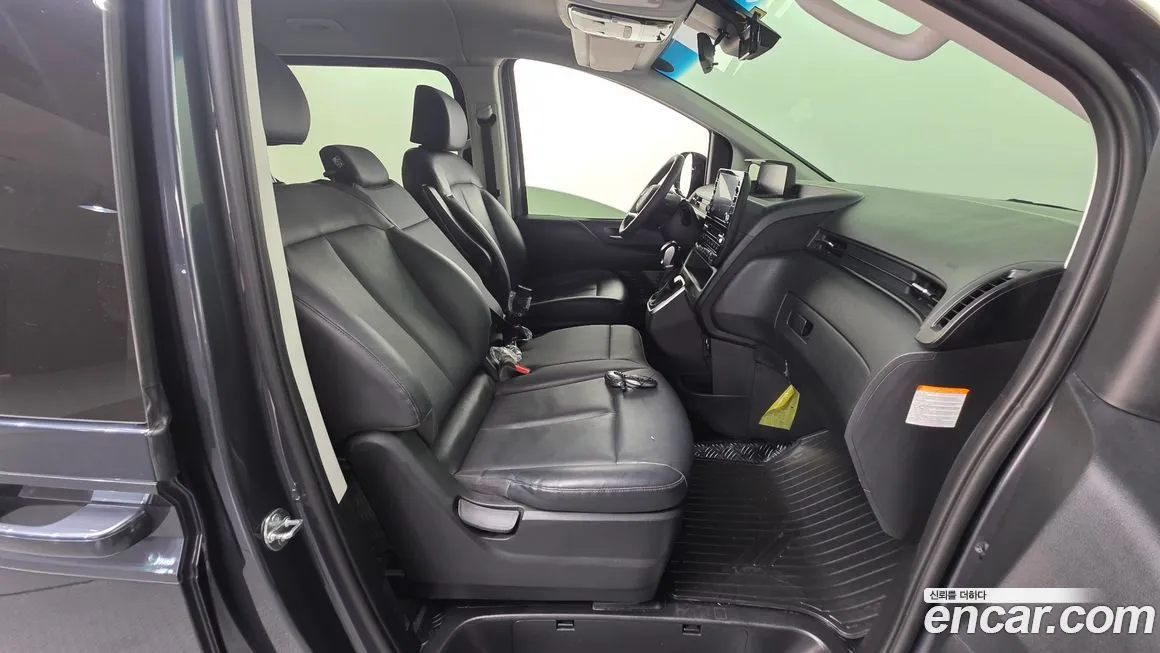 Hyundai Staria 2025 из KR, фото 10