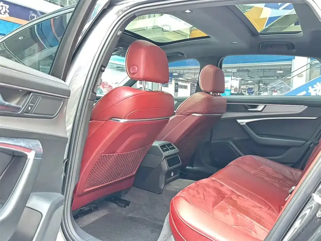 Audi A6L 2021 из CN, фото 3