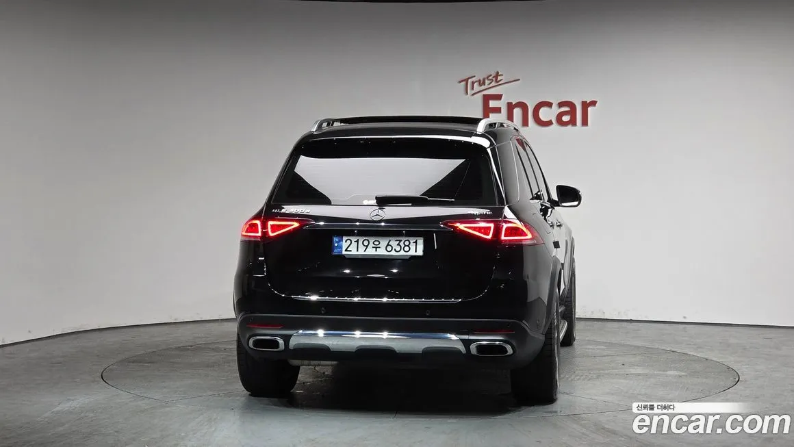 Mercedes-Benz GLE-Class — фото 10