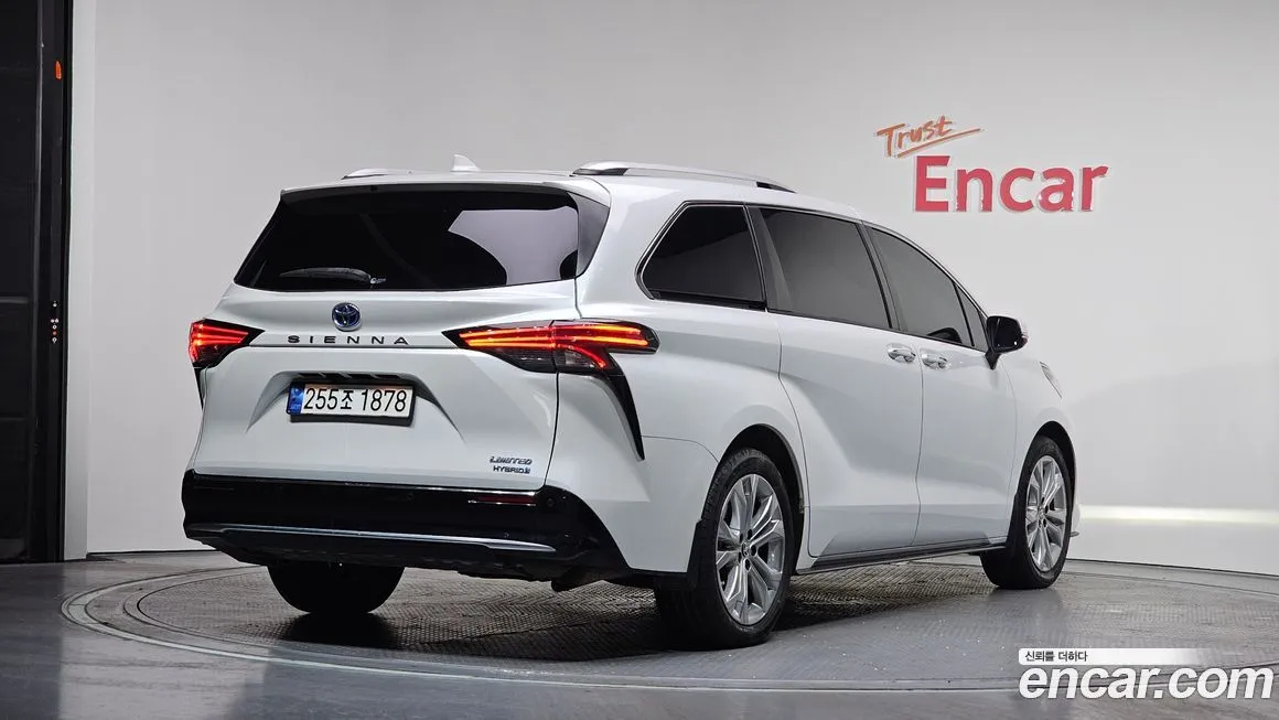 Toyota Sienna 2022 из KR, фото 3