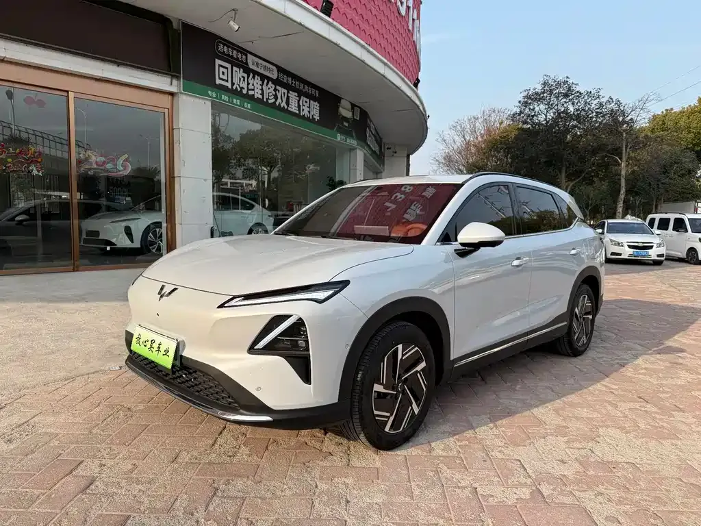 Wuling Xingguang S — фото 1