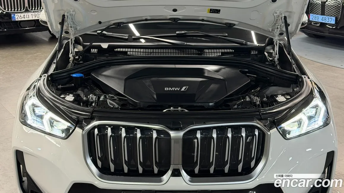 BMW iX1 2024 из KR, фото 9
