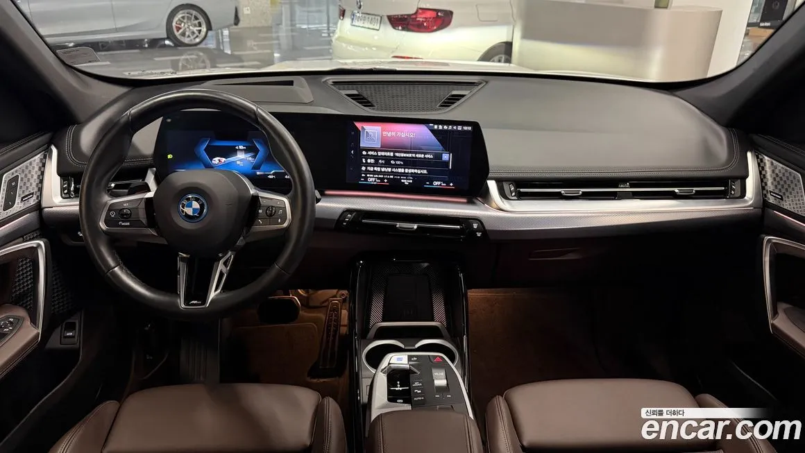 BMW iX1 2024 из KR, фото 8