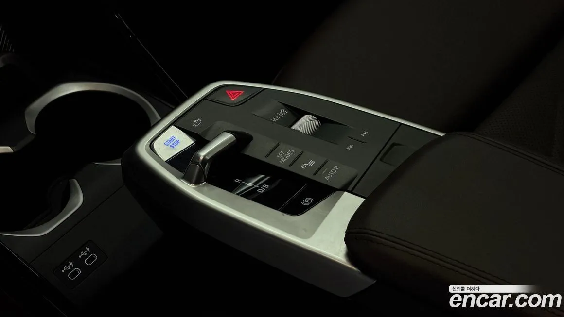 BMW iX1 2024 из KR, фото 4