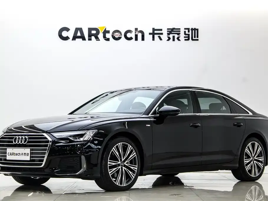 Audi A6L — фото 1