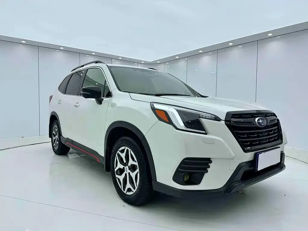 Subaru Forester 2023 из CN, фото 4