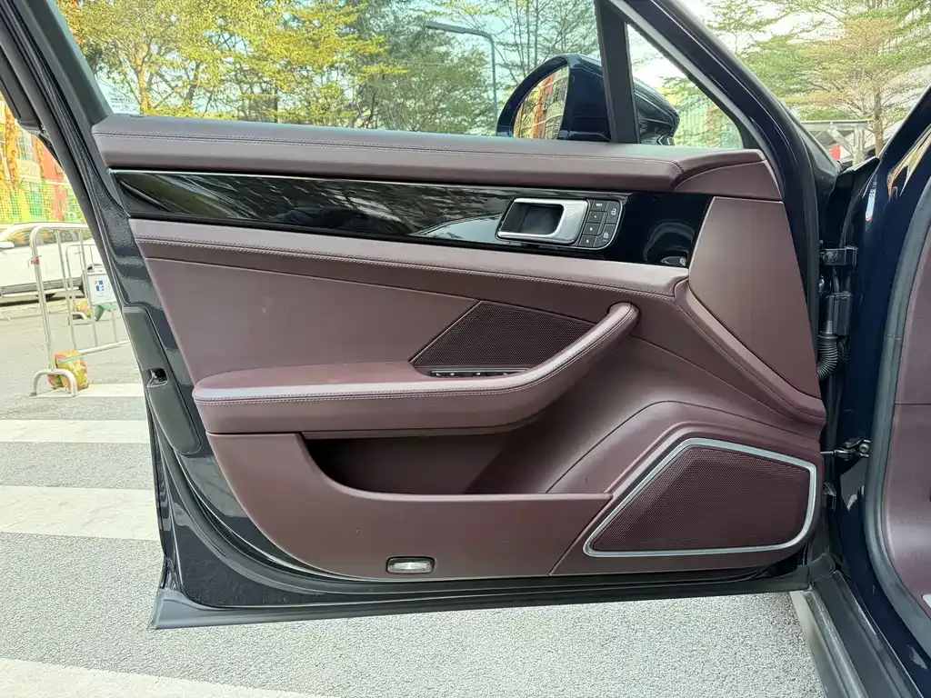 Porsche Panamera 2023 из CN, фото 9