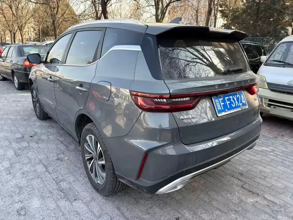 Geely Vision X6 — фото 10