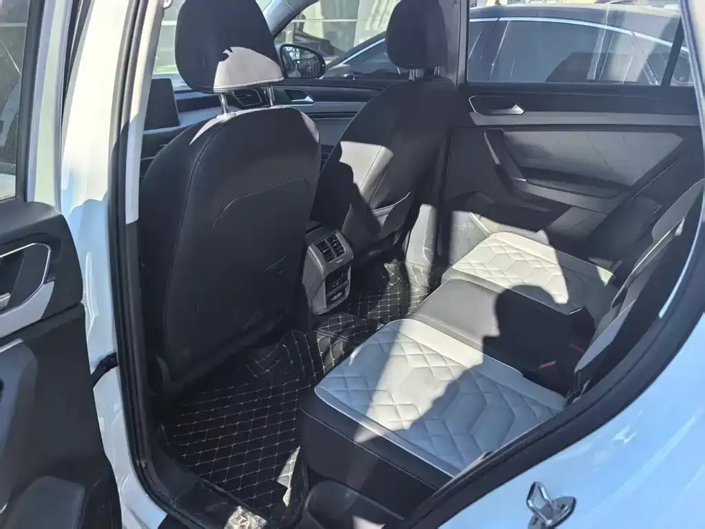 Volkswagen Tayron 2022 из CN, фото 5